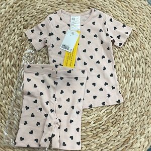 H&M toddler hearts short tee pajama set
